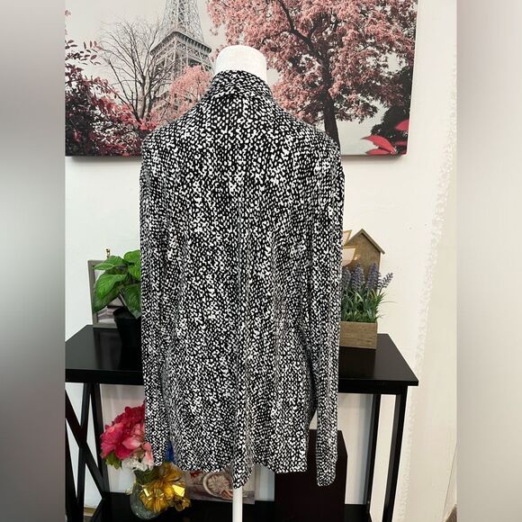 Talbots Women’s Plus Top Blouse 2XL Geometric V Neck Long Sleeve Pullover - Picture 6 of 11